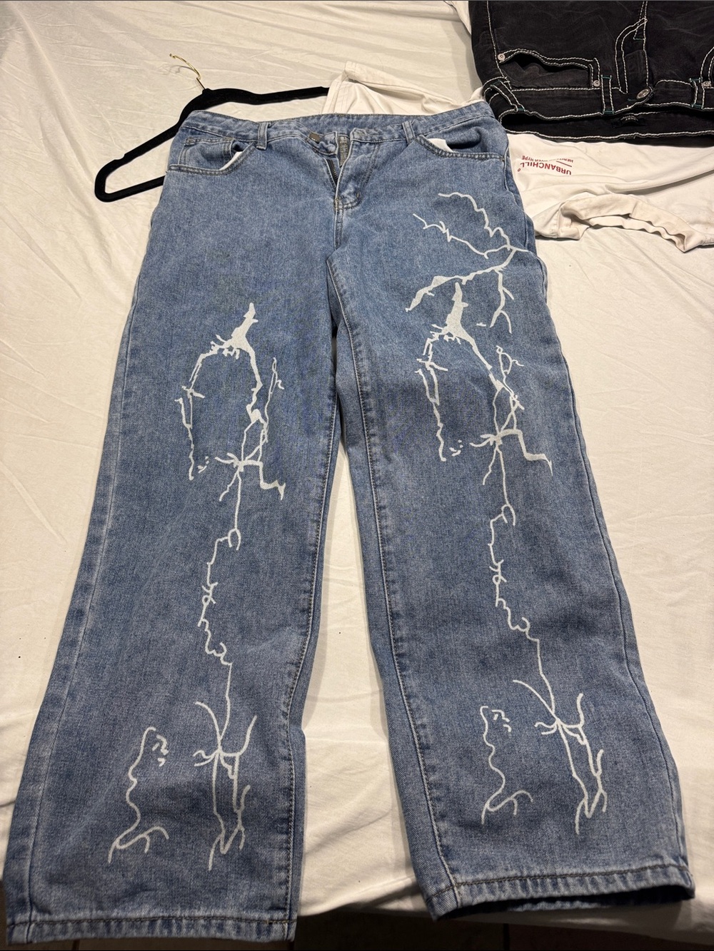 Blue men Lightning-Print Denim Jeans
